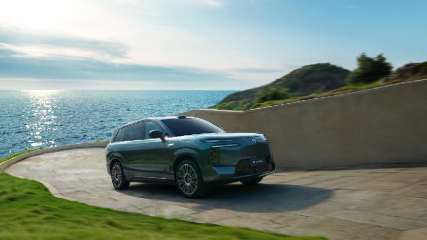 29.98万元-32.98万元！大六座安全豪华SUV腾势N8L正式上市