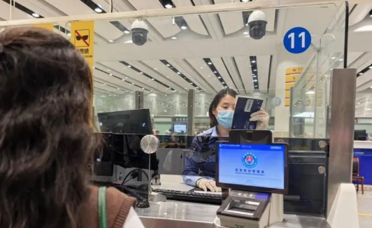 中国对韩国免签以来昆明口岸出入境韩国旅客同比增长210%
中新网昆明6月10日电
