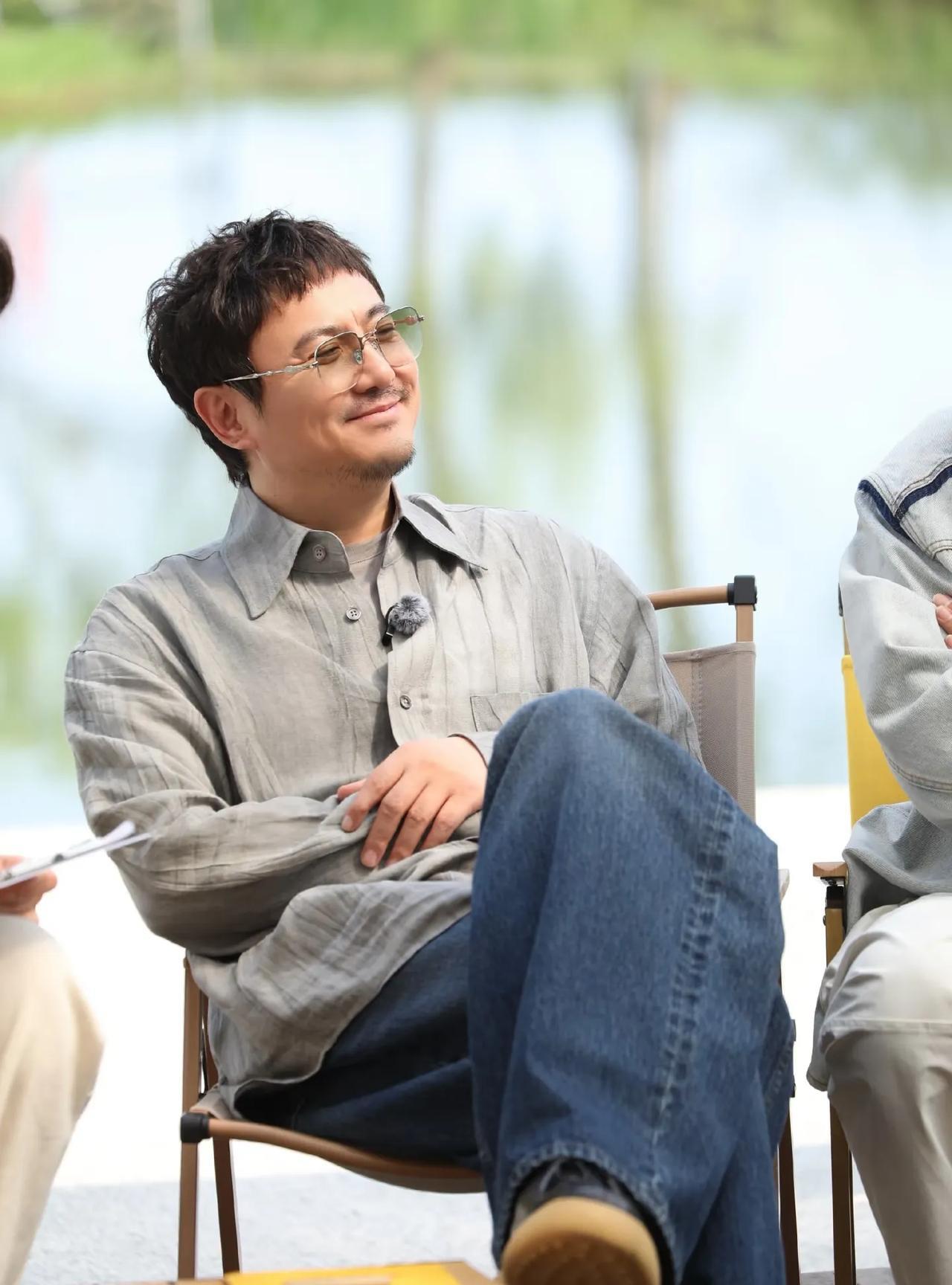 为什么沈腾不学贾玲自立门户？
贾玲虽然进入电影圈较晚，但资本运作却十分娴熟，她参