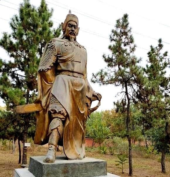 1395年，68岁的朱元璋去看望70岁的老友汤和。
一进门，只见汤和已中风，无法