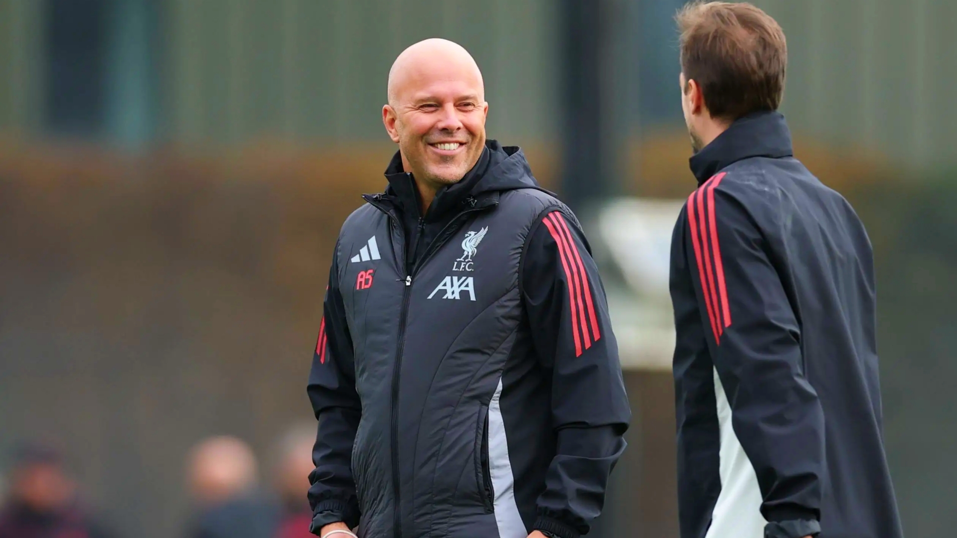 罗马诺表示：利物浦继续支持主教练斯洛特，他们一直相信斯洛特是这份工作的合适人选。