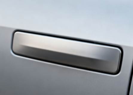 汽车隐形车门把手：时尚与烦恼并存