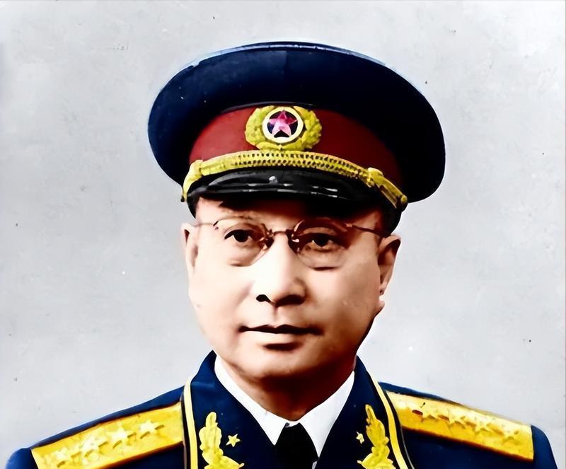 国共第二次合作达成后，我军部队进行了缩编，曾经当过军长的许世友被连降几级，最终组
