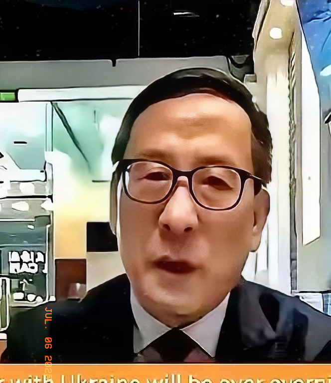 高志凯一句话，德国人瞬间沉默！











你想知道俄乌冲突为啥停不下