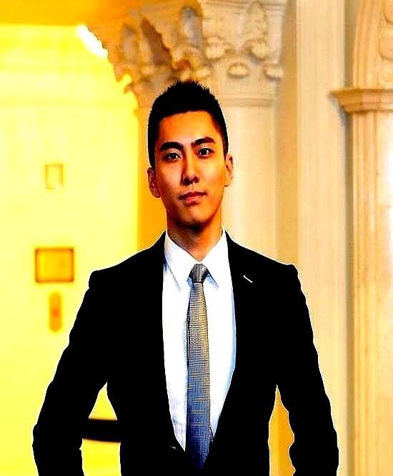 厦门一高三考生拒绝保送清华，班主任说他狂妄，校长骂他自大，后来到了高考冲刺前10