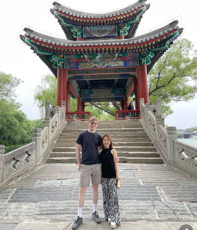 我很幸运遇到这么帅的男人结婚