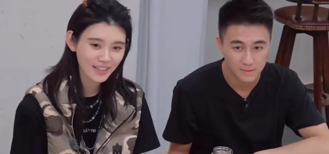 朱丹言论风波：言语之失与公众人物的责任担当
在公众视野的聚光灯下，明星与主持人的