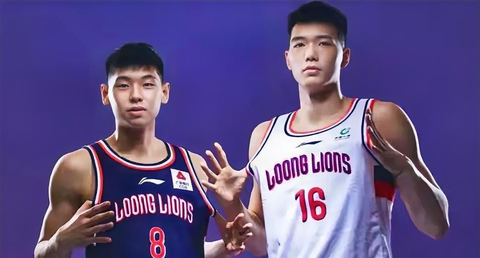 说个广东球迷不愿接受的事实，焦泊乔和崔永熙是被高估的球员。
广东队引以为傲的内援