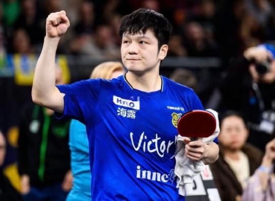 前脚刚在上海落地，后脚塞尔布吕肯俱乐部就急急发声——小胖人还没走远，他们先“宣誓