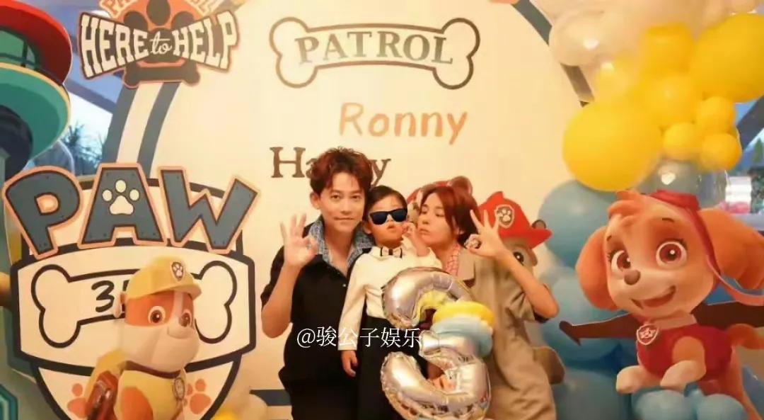 8月14日，歌手苏醒与妻子廖语辰为母亲和小儿子共同举办了一场温馨的生日宴。苏醒母