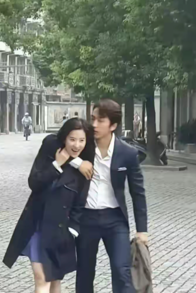 刘亦菲为什么不优先考虑中国男友？ ​​​