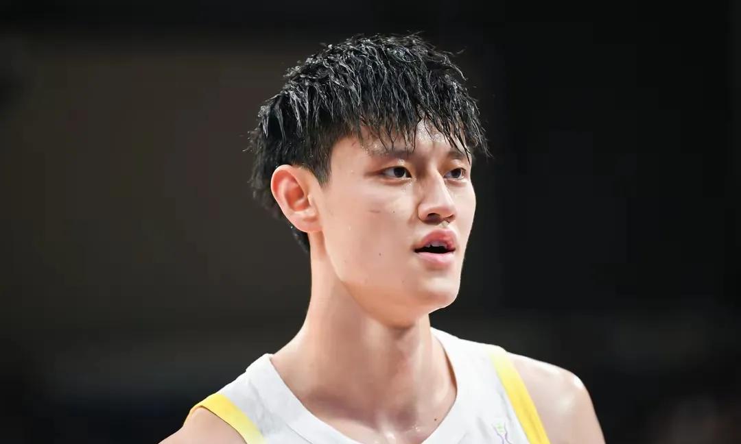 #cba# 北京队难受啊，中国男篮更难受。
据了解，目前曾凡博最新检测是腰椎恒突