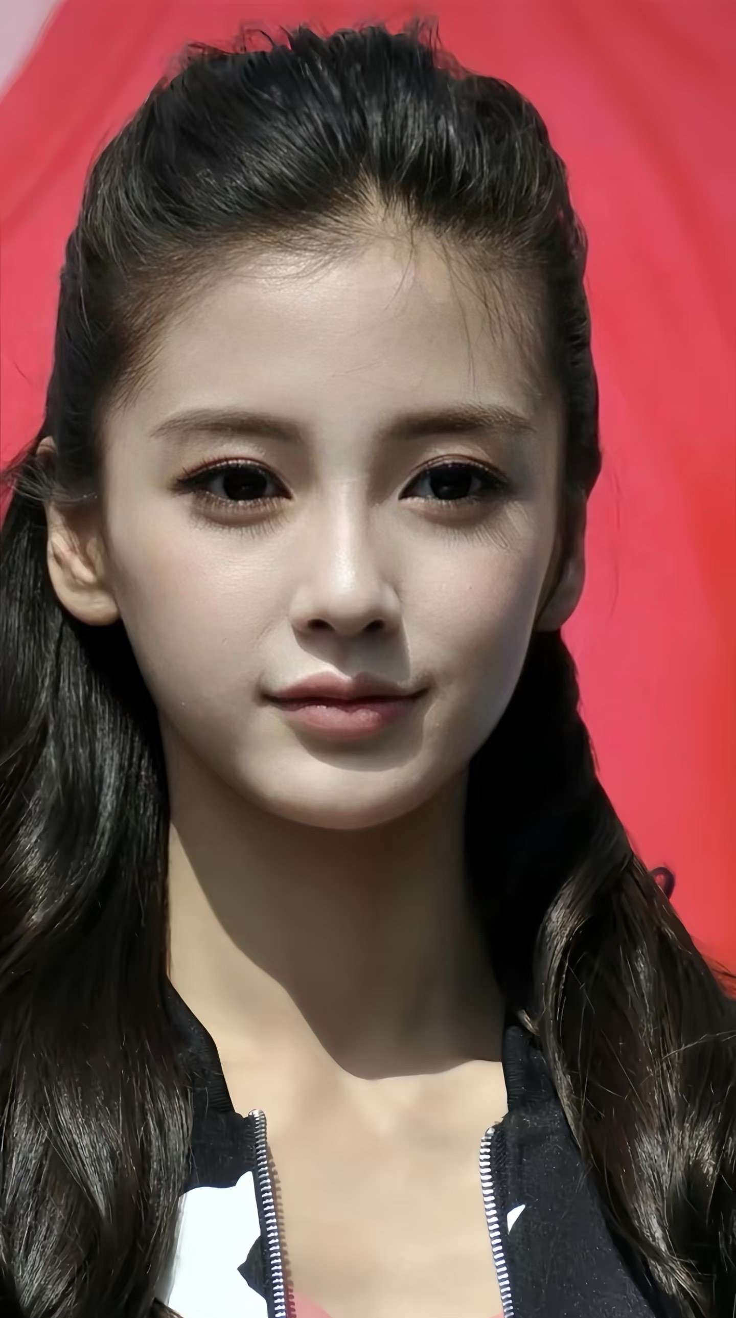 angelababy如果没去看疯马秀，不被软封杀，还有其他人什么事？这张脸太权威