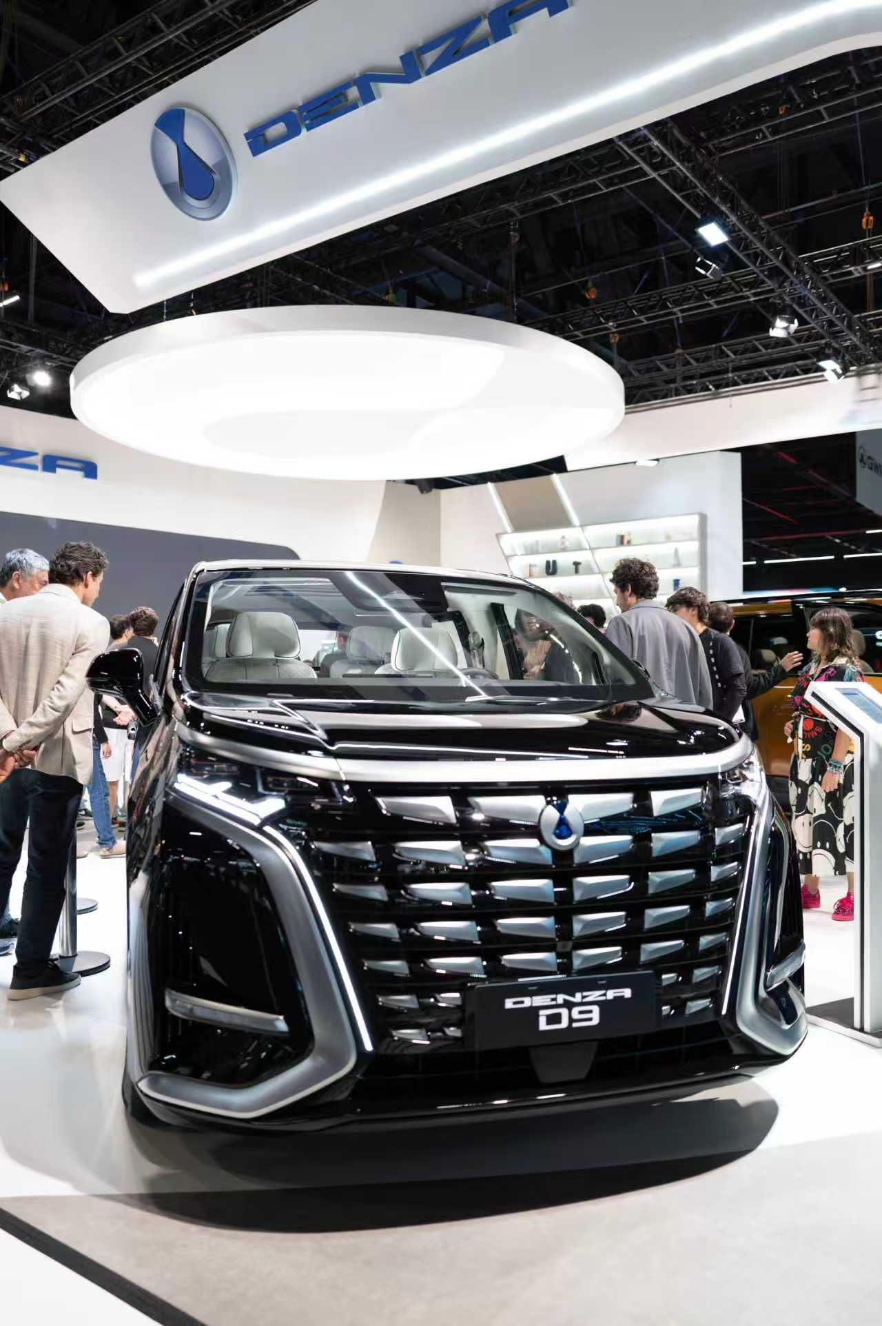 11月25日，腾势品牌正式进驻巴西，在拉丁美洲最大的圣保罗国际车展上亮相，完成了