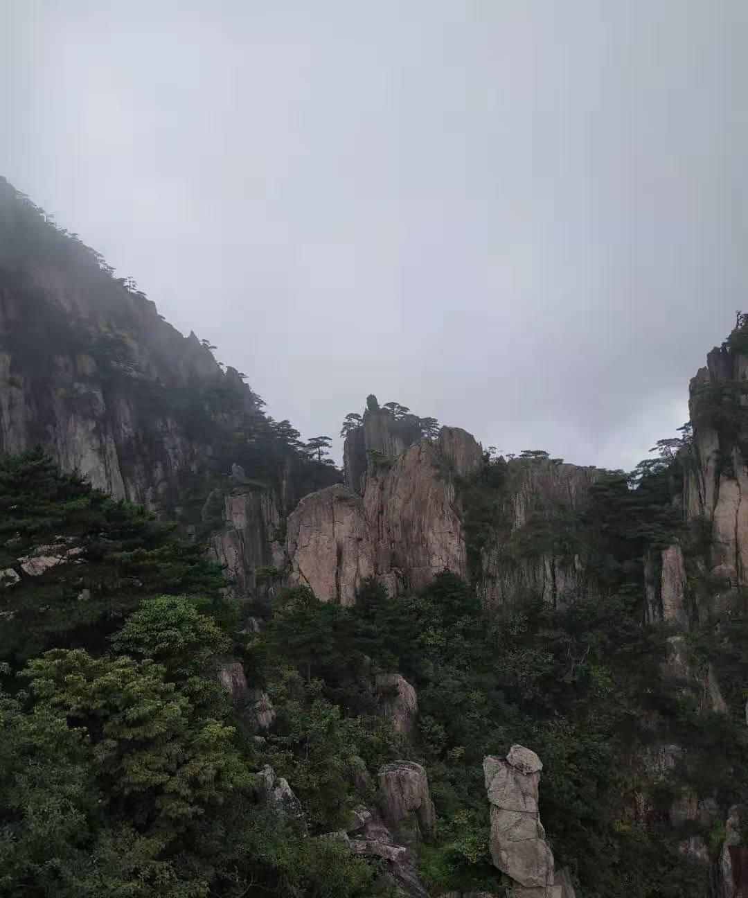 记好啦，你是人民，别人也是人民，哈哈
看到电视剧《生万物》引发了争论，大概是有人
