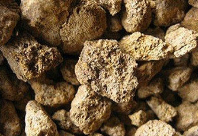 是谁在帮中国堵住稀土的后门？答案让所有人都没想到。中国对美国禁运关键稀土后，一个