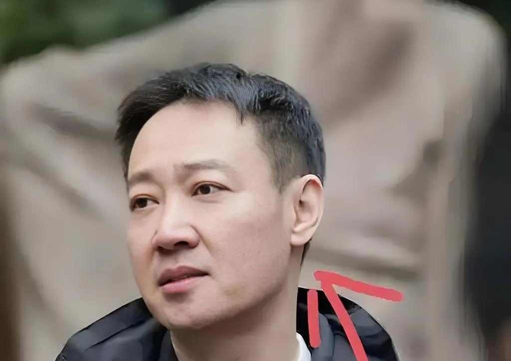 辛柏青令人痛心！
据可靠消息，辛柏青的现状令人担忧，竟然到了无法言喻的地步。5