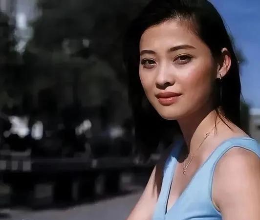 梅婷的安杰，为什么会在《父母爱情》中美了一辈子？
很多人认好《父母爱情》是爽剧。