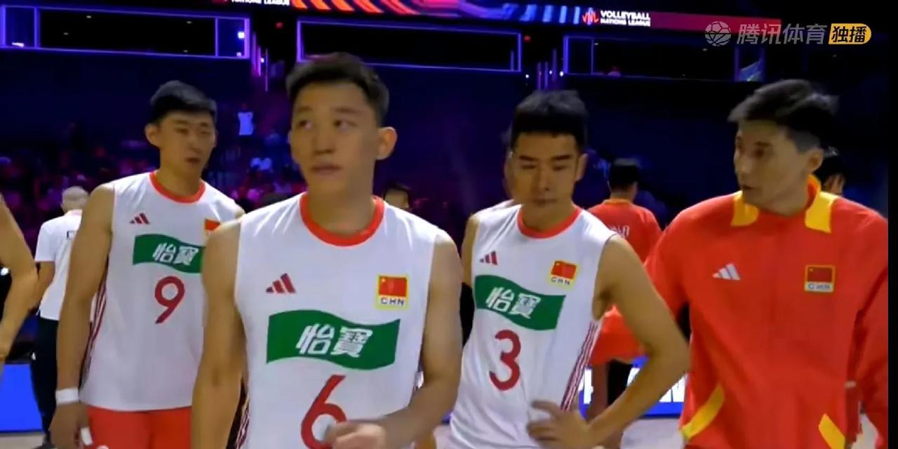 这都打得是啥？没拦网，没进攻，没防守，没传球，全程被虐，那个信誓旦旦想要从加拿大