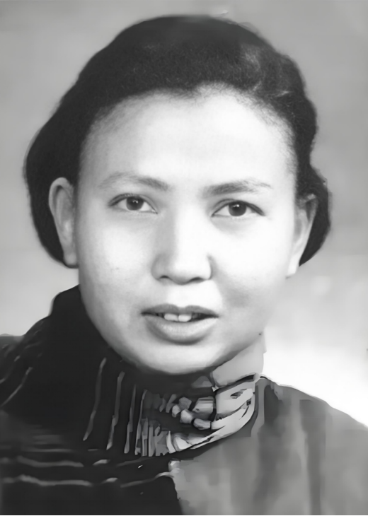 1941年，21岁的女战士莫林被俘，眼看就要被活埋。敌人问：“你认识莫林吗？”莫