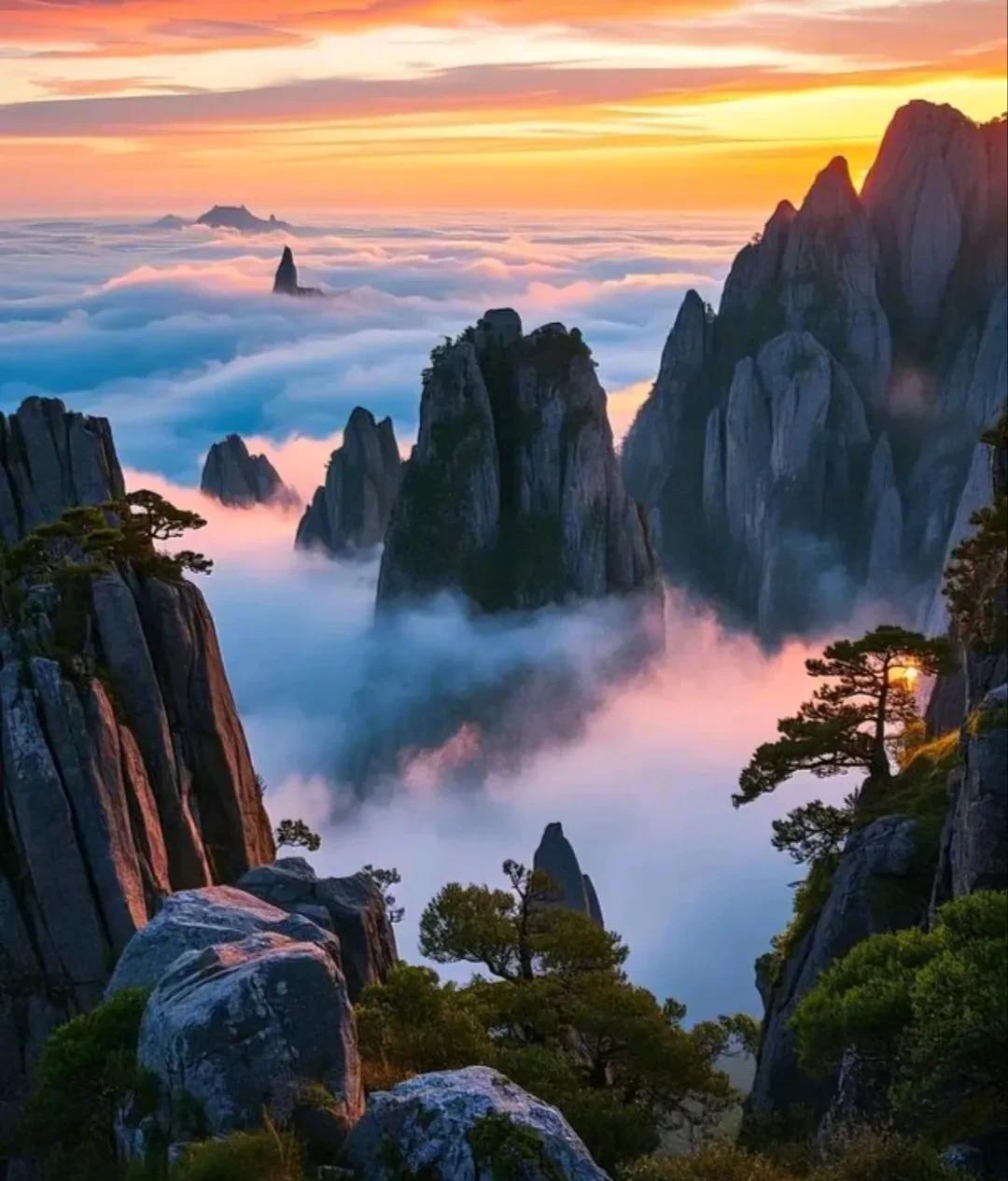 铁扇公主的八蕉扇为什么能扇灭火焰山？
悟空被铁扇公主一扇子扇到了小须弥山，大概出