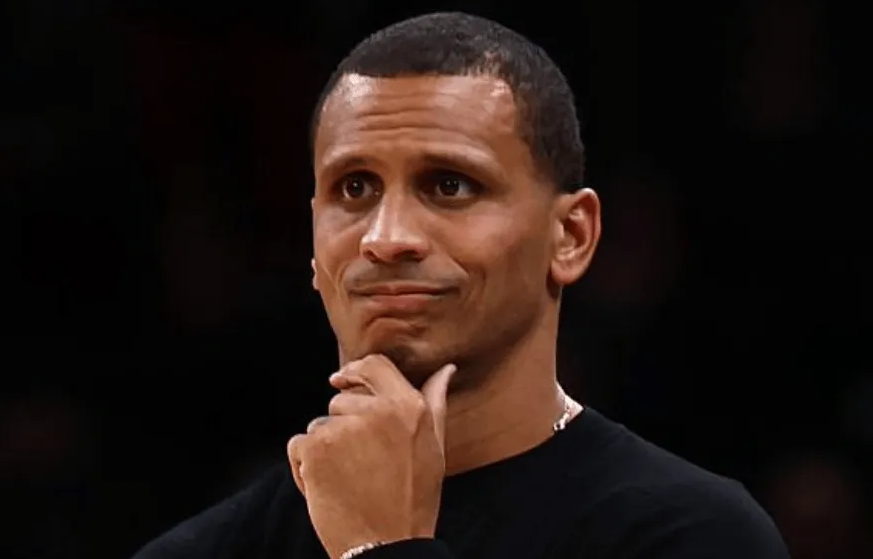 NBA记者Marc Stein今日撰文表示，今年夏天在尼克斯解雇汤姆-锡伯杜后，