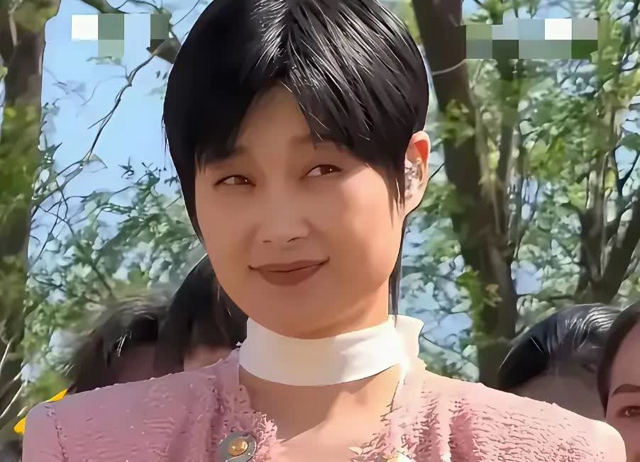 人生苦短，
岁月无情，
连李宇春都活到了大妈的年龄[捂脸]