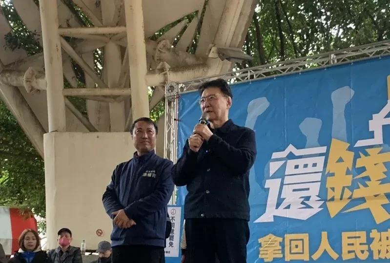 赵少康再轰赖清德“草螟弄鸡公”，直言这种挑衅只会让台海更危险。
国际危机组织最新