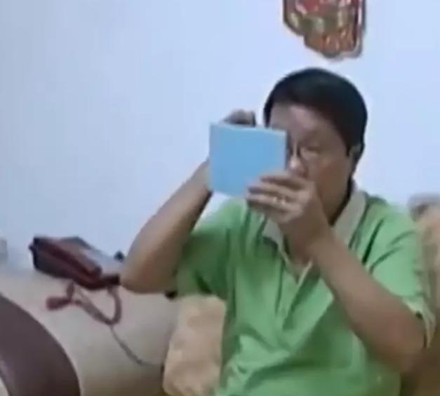 2012年，湖北一位60岁的大爷在成功进行心脏移植手术后，性格和外表都发生了显著