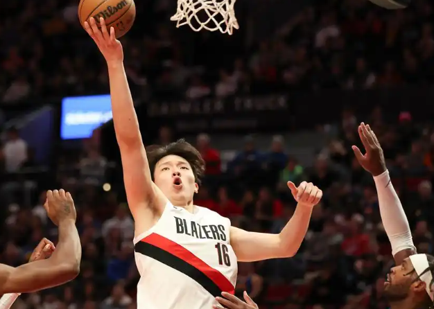 北京时间10月17日09：00，NBA季前赛，开拓者客场PK爵士！

这是开拓者