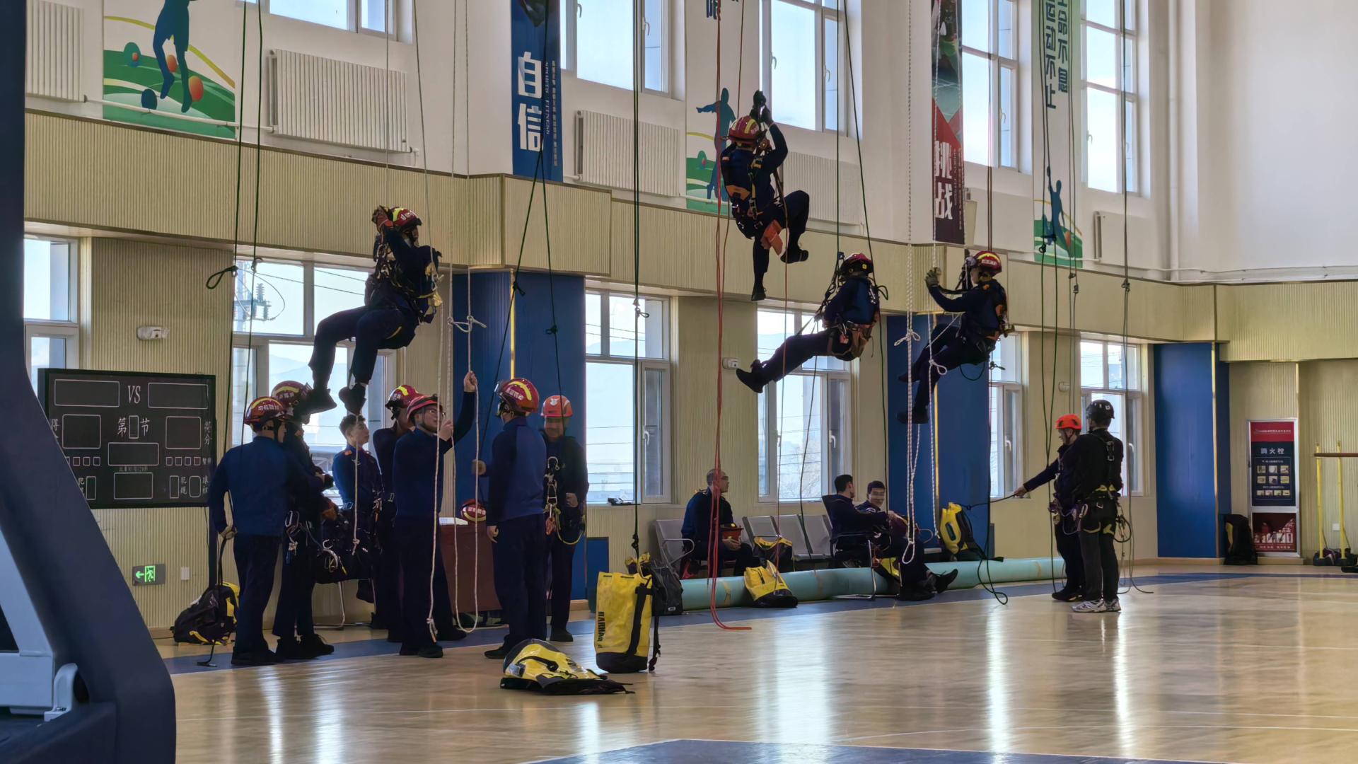 零基础怕学不会？拆解式教学 + 国家证，新手快速掌握专业技能