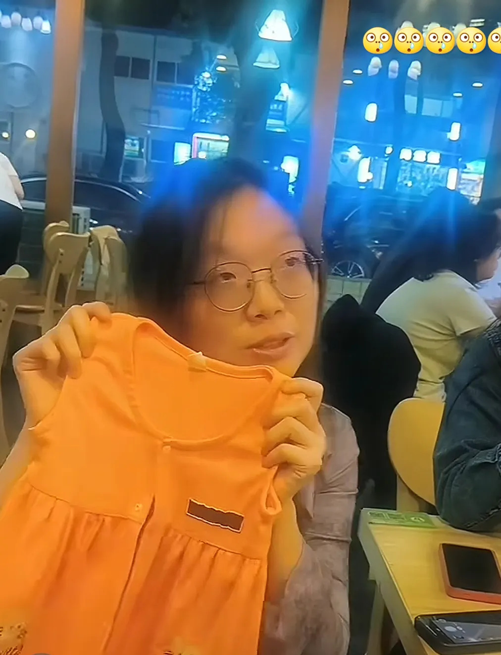 谢浩男父母离婚是真是假











我的天哪！谢浩男寻亲记又来新剧情了