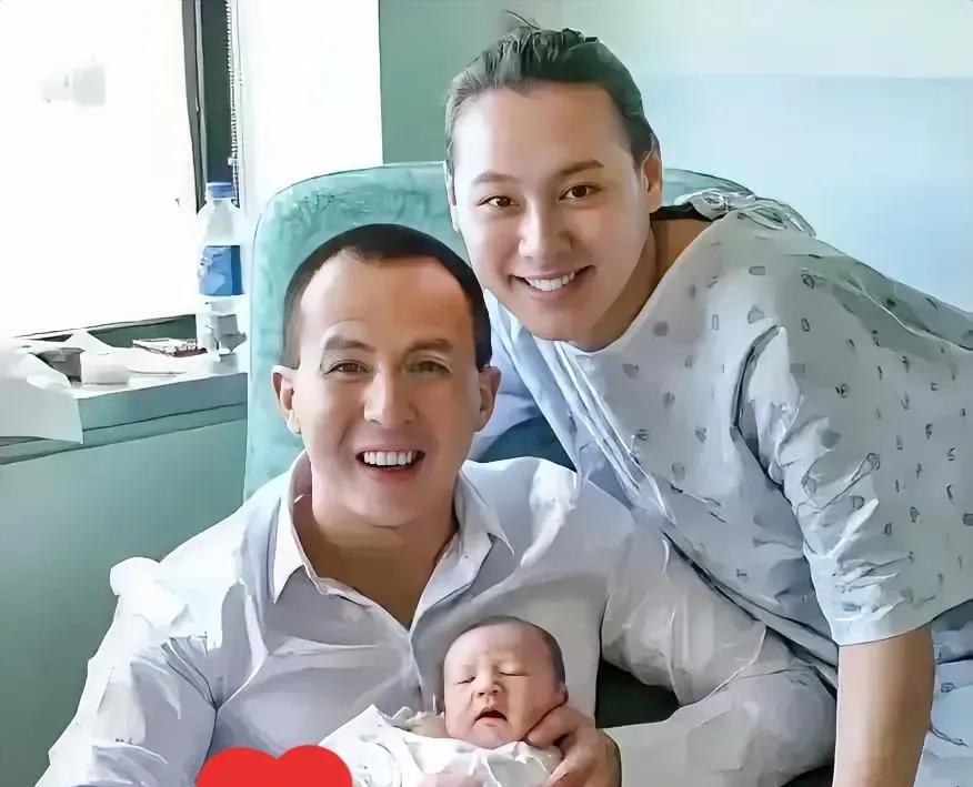 终于明白了！
李泽楷女友众多，为何独让梁洛施为他生下三个孩子？
不是因为梁洛施容
