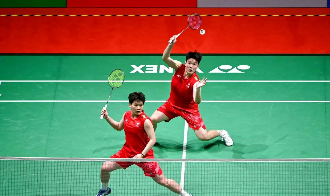 2马来西亚大师赛，国羽晋级四强的有：
国羽当日8胜4负，单打3人、双打5对组合成
