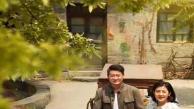 短剧《穿书七零恶毒女配带全家炫肉（58集）韩乐瑶&胡文喆》全网热播，穿书七零恶毒女配如何携全家开启炫