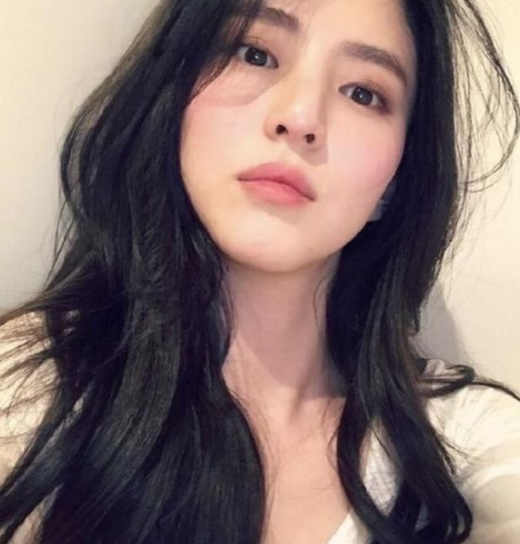 韩素希这姐们的照片，没有一张是丑的！