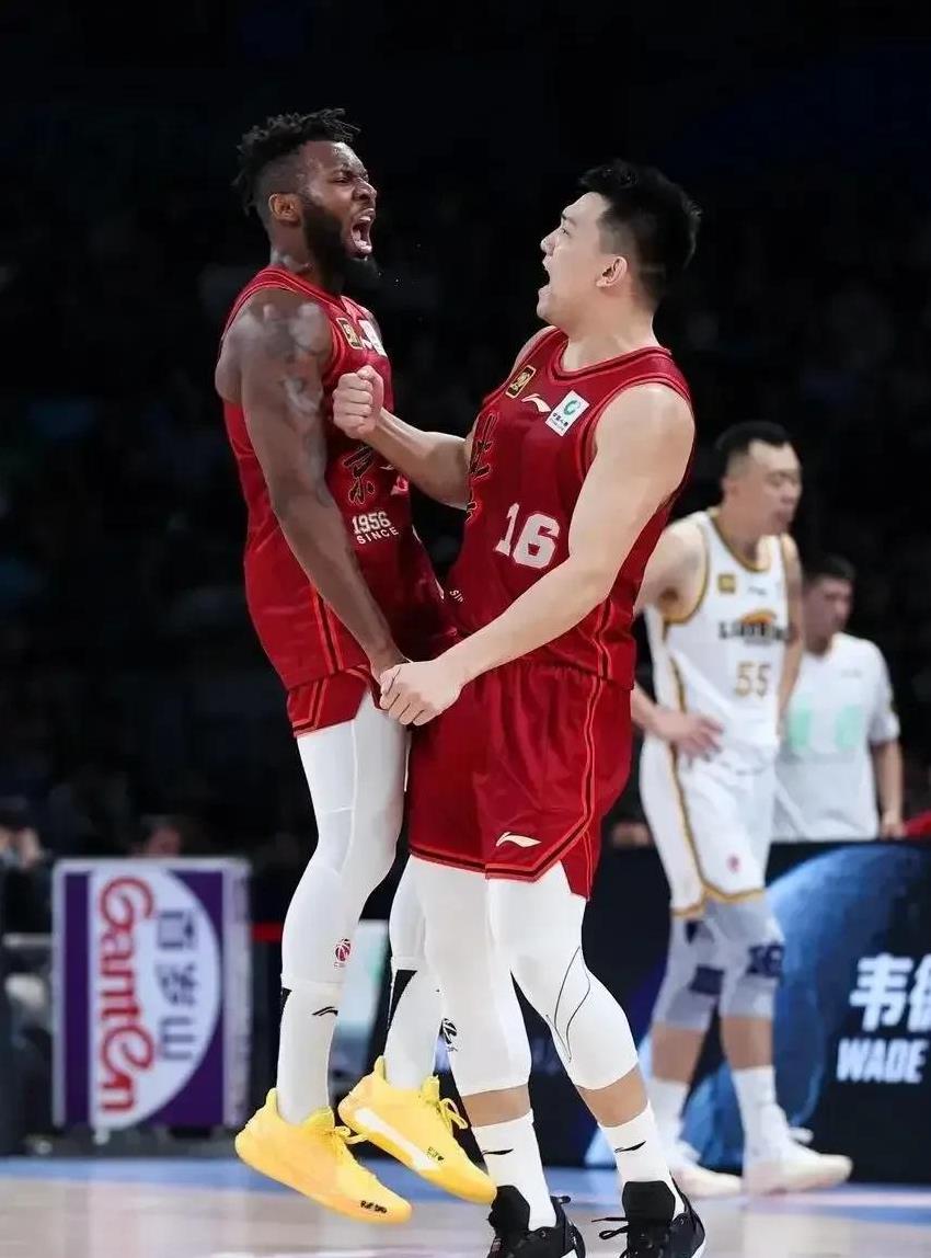 北京主场力不从心！
据北京媒体人勇方方透露：不少北京球迷表示，对于球队在客场的种