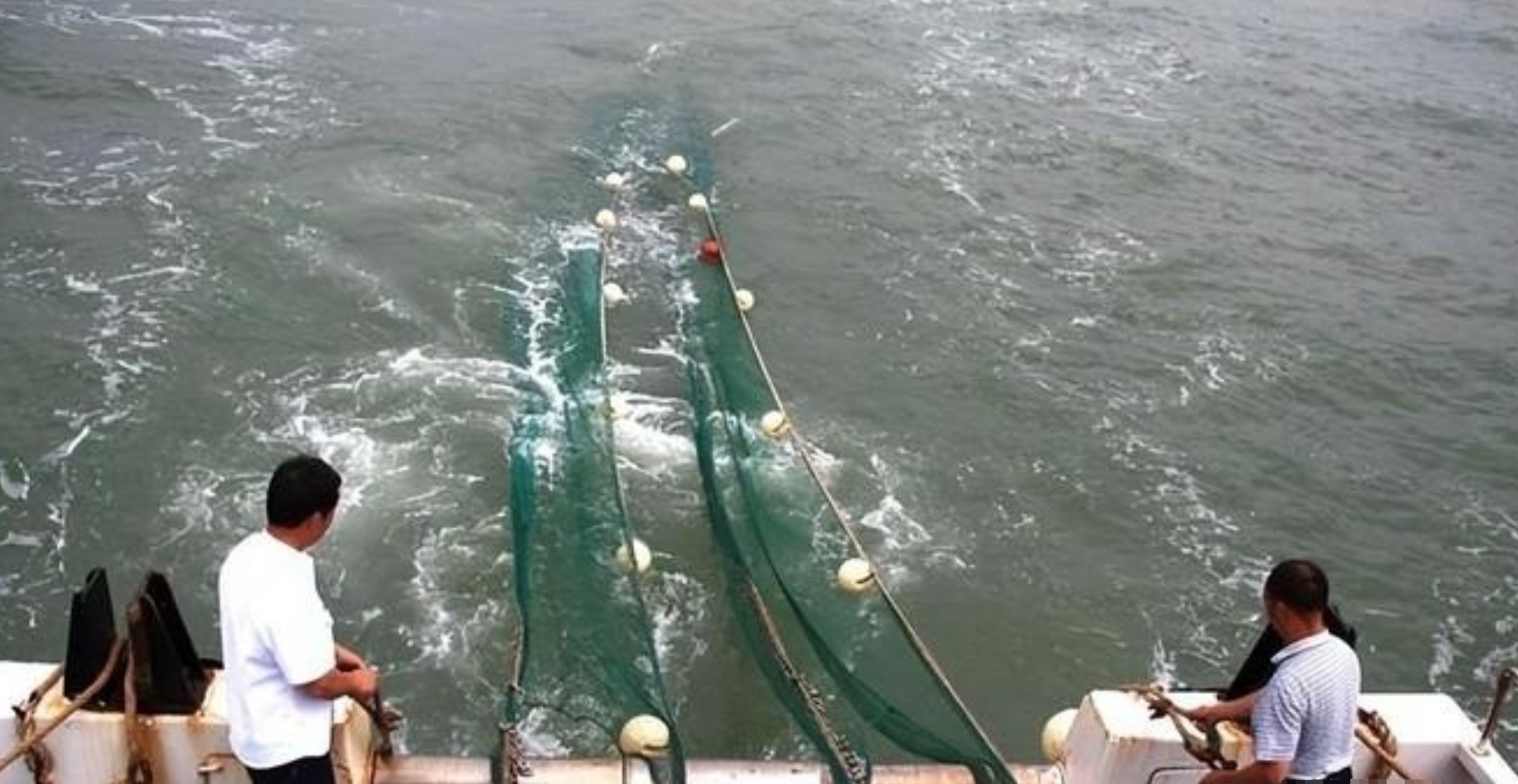 1979年，索马里向我国付了一半定金，购买了24架歼6战斗机，哪知道，战斗机交货