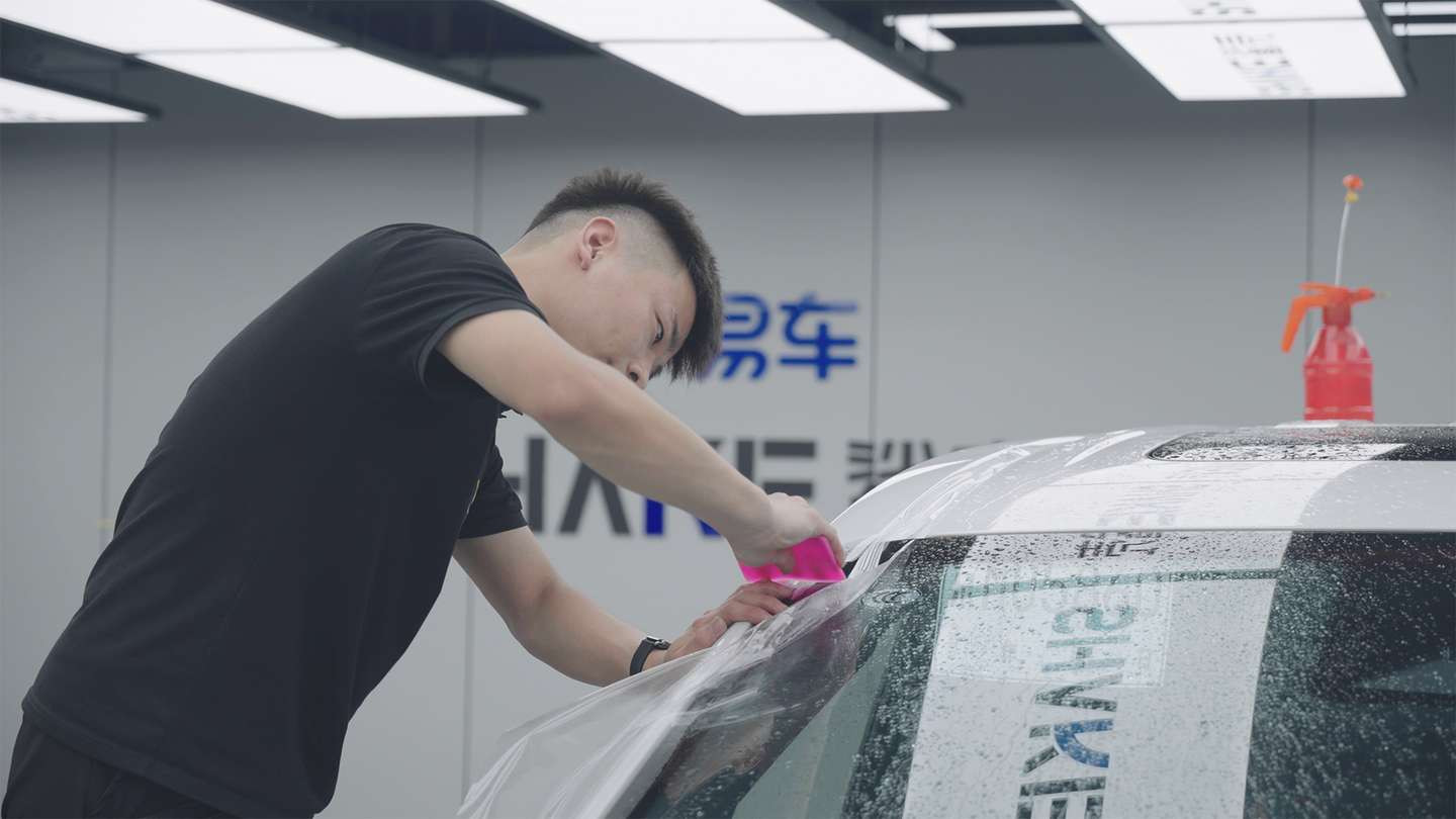 贴车衣别踩坑！选错门店毁车没商量，十大雷区自查清单助你避坑护车