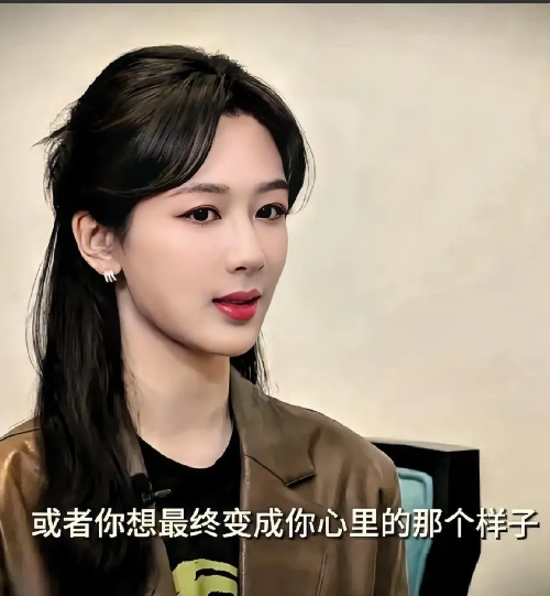 果然还是要多读书，
不信你看杨紫！
她的采访从来没有