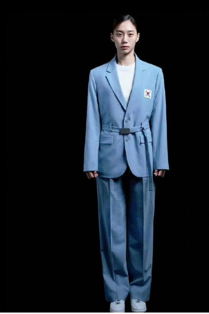 我还以为是假的，结果是真的：巴黎奥运会韩国队服 ​ ​​​
