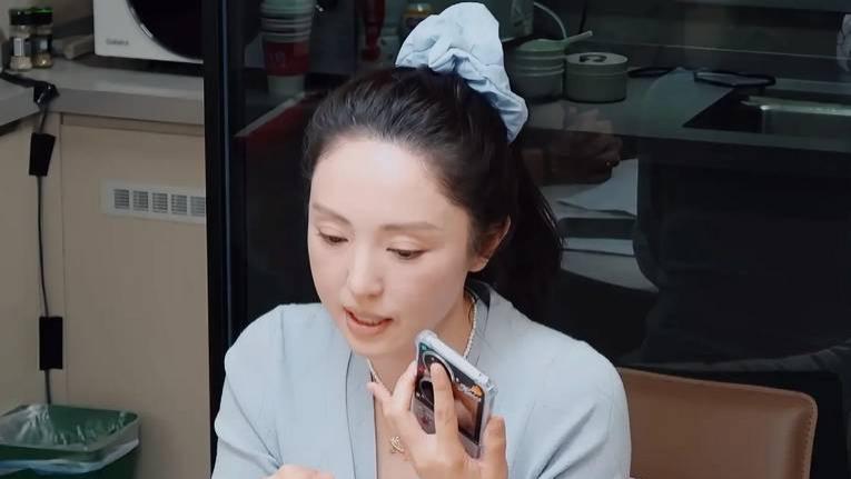 惊爆！张维伊婚后财产合并提议遭拒，董璇：小酒窝才是财富 “主心骨”