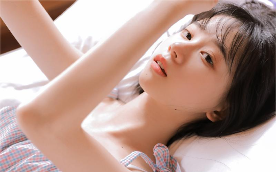 未婚夫陪小三缺席订婚宴，双方父母沉默，他回到家母亲的话让他懵了