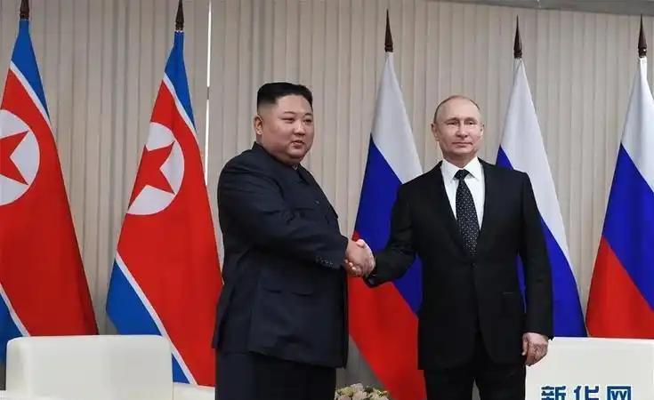 在阅兵之前，七国集团就摆出架势，领导人集体缺席，试图制造所谓“孤立中国”的氛围。