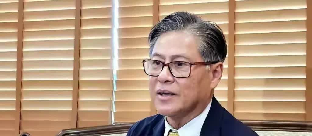 泰国怒了，准备邀请50多个国家的驻泰外交代表核实地雷事件。

泰国士兵被炸伤
