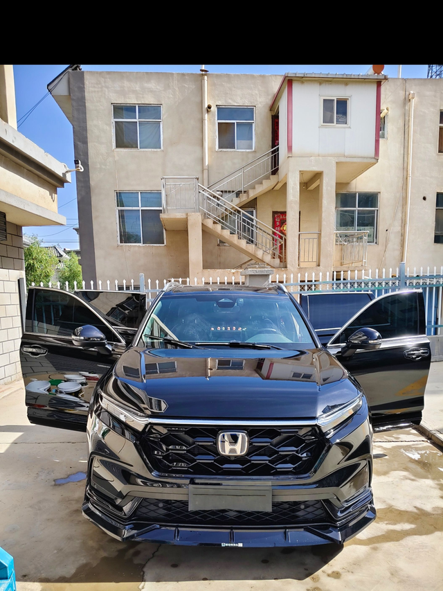 买车五个月开了6000公里
一箱油350左右基本上都能跑900以上！首保之前一直