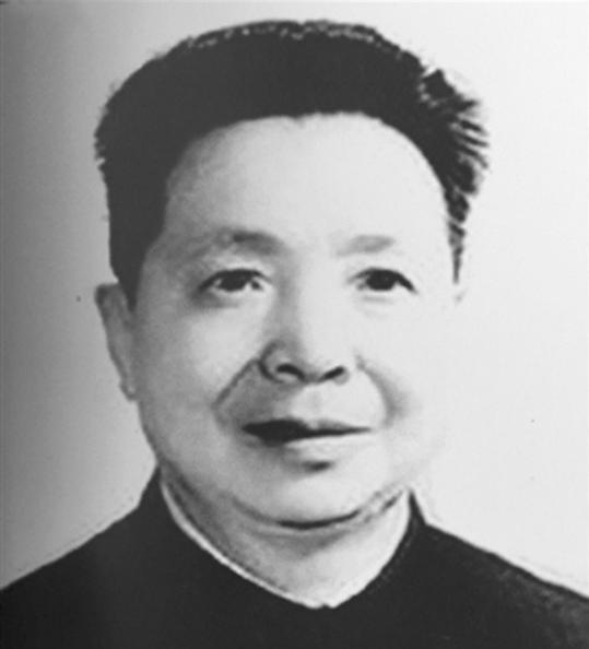 71年主席得知谭启龙境遇，嘱咐周恩来：他的情况我清楚，安排工作
71年9月的一个