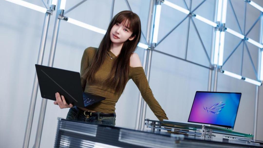 ROG幻Air 2025，差旅达人的高效全能本