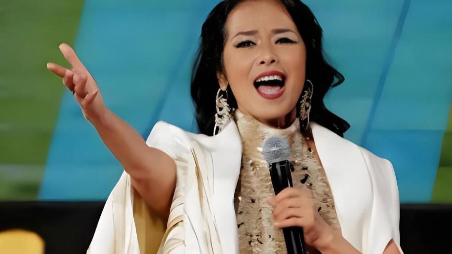 62岁亚洲天后韦唯的现状，给所有中年女人提了醒