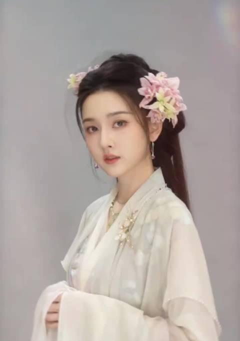 客串的都这么美，光芒挡不住，这下要艳压女主了
